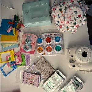 INSTAX MINI 8 POLAROID CAMERA + ACCESSORIES